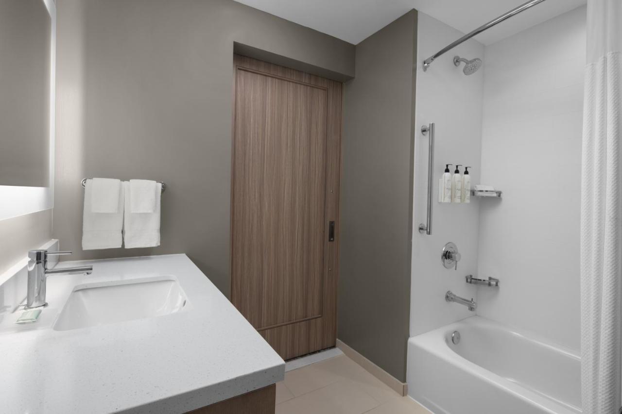 Springhill Suites By Marriott Myrtle Beach Oceanfront מראה חיצוני תמונה